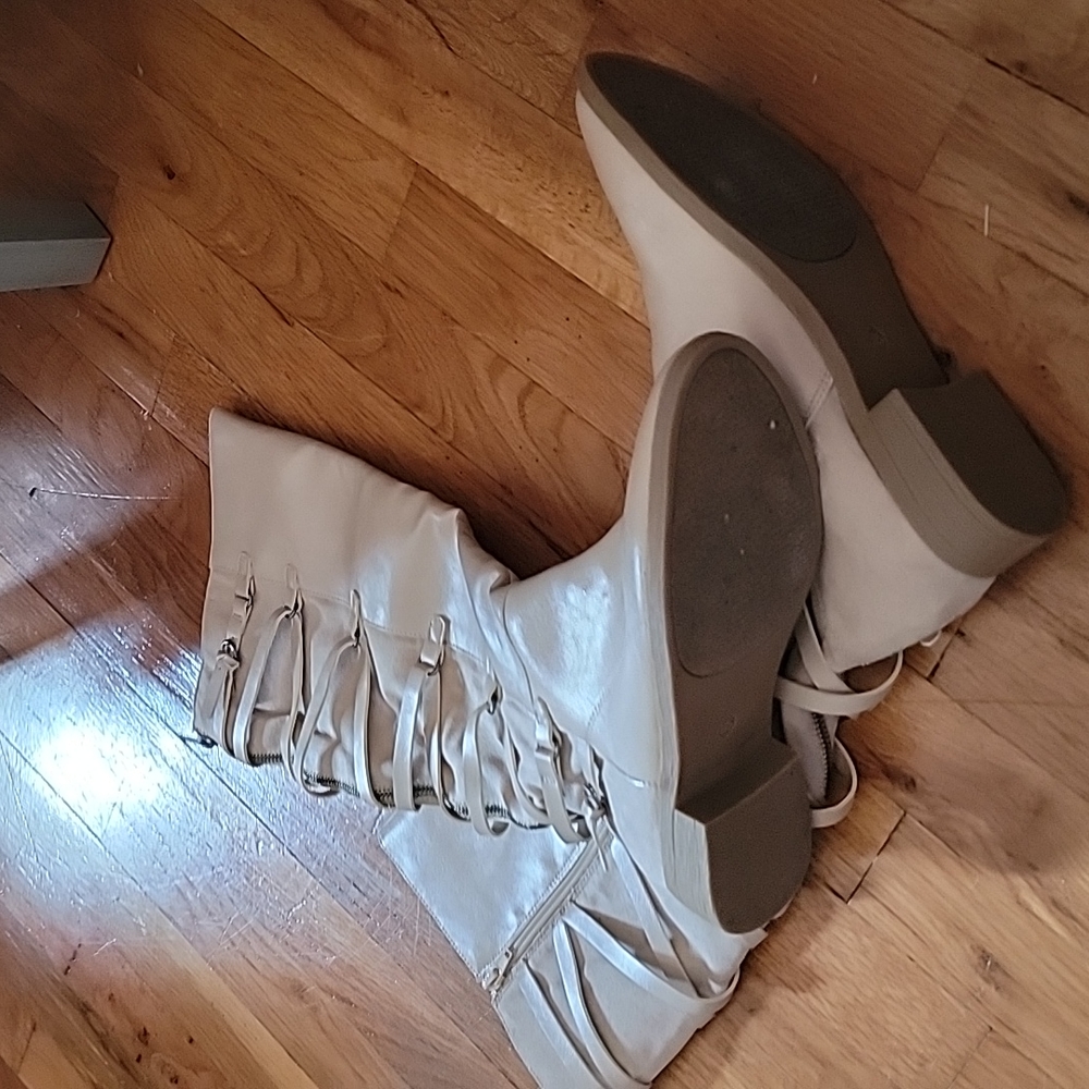 Boots - Picture 2 of 2